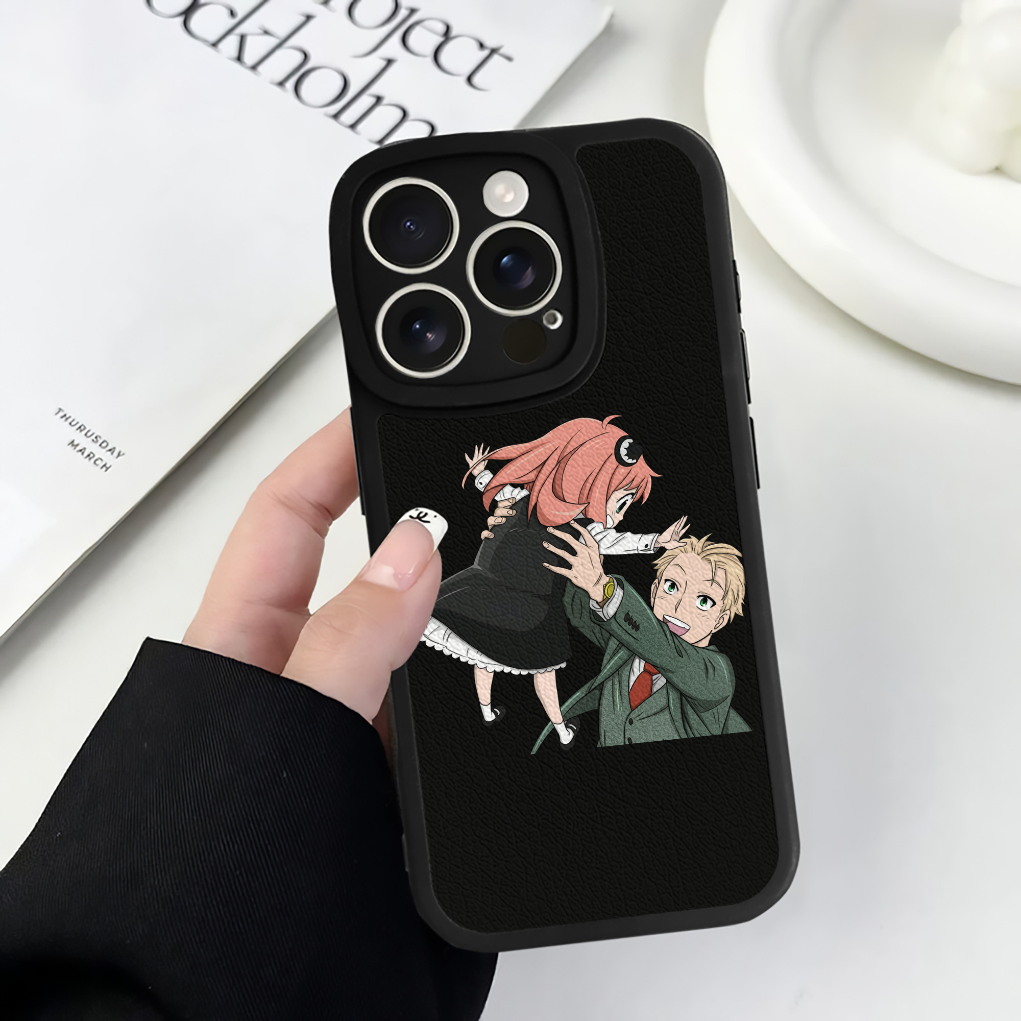（画像用） SPY×FAMILY间谍家家酒 【iPhone 16シリーズ対応】シリコンスマホケース（レザー調） 材質：シリコン